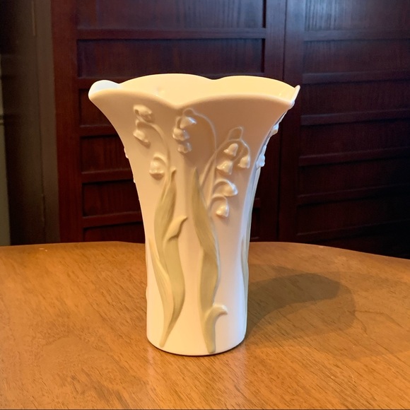 Lenox Floral Blossoms - Lily of the Valley Vase
